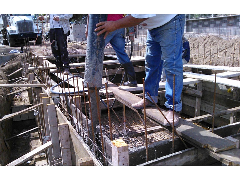 Fundición de cimientos de casas México DOGER