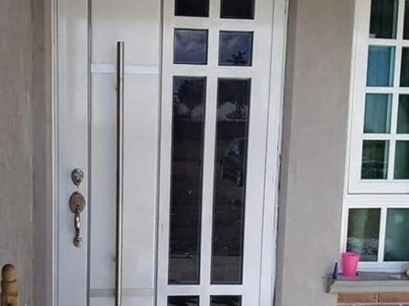 Puerta herrería con acabados acero San Felipe