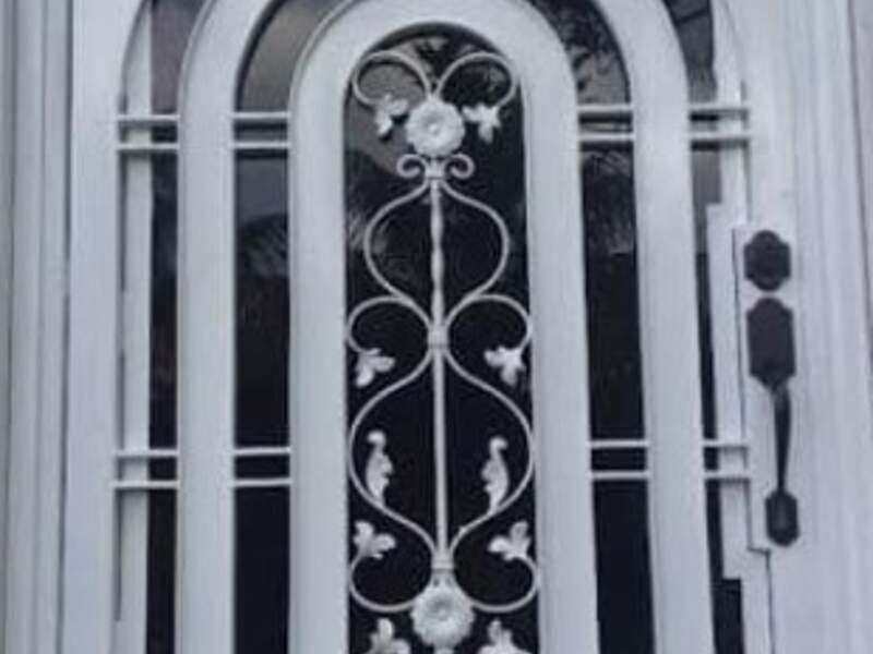 Puertas coloniales y normales San Felipe