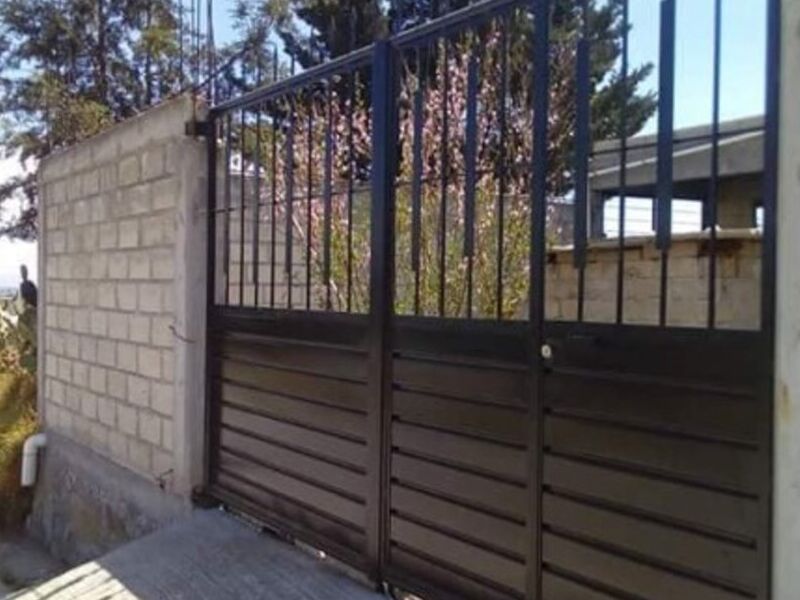 Puerta de paso metal Ixtlahuaca