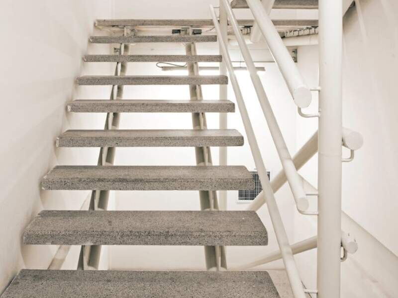 Escalera Decorativa En Madera -Blanco - Decoriente