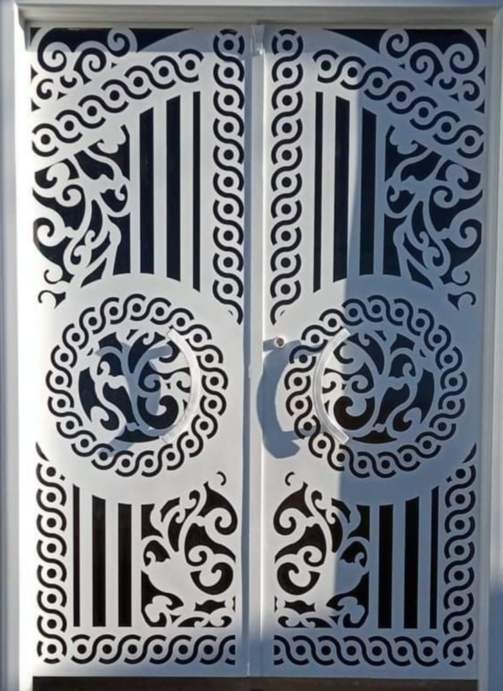 Puerta con decoraciones México 