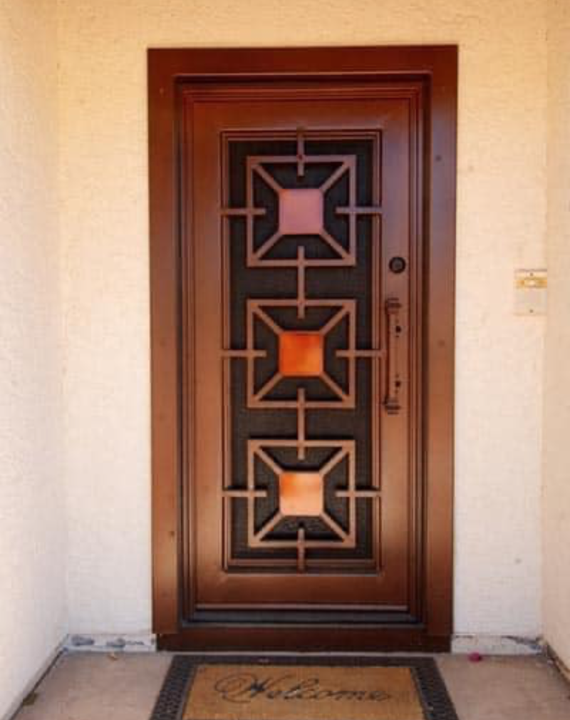 Puerta en metal con vidrio México 