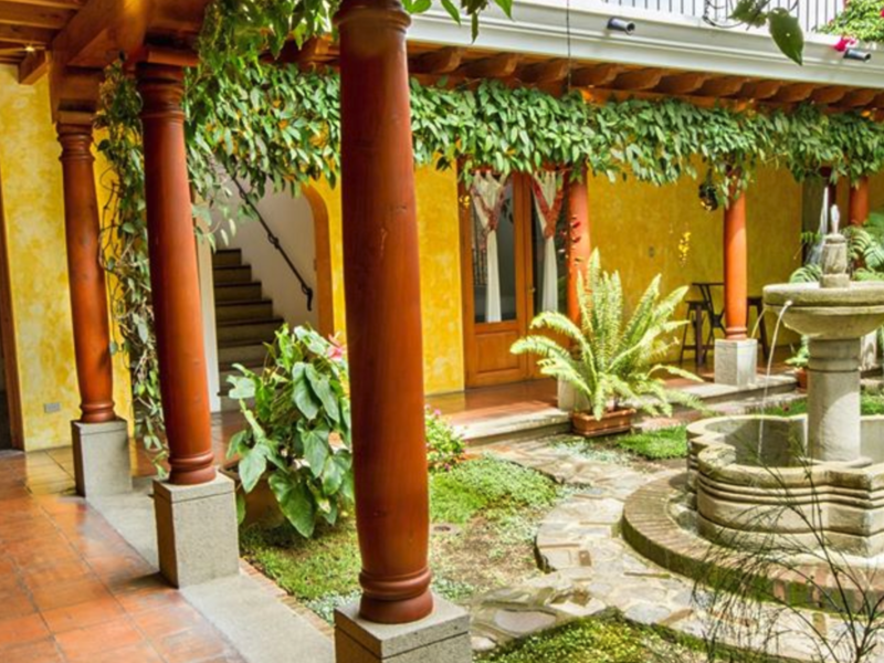 Diseño Jardín Colonial Moderno