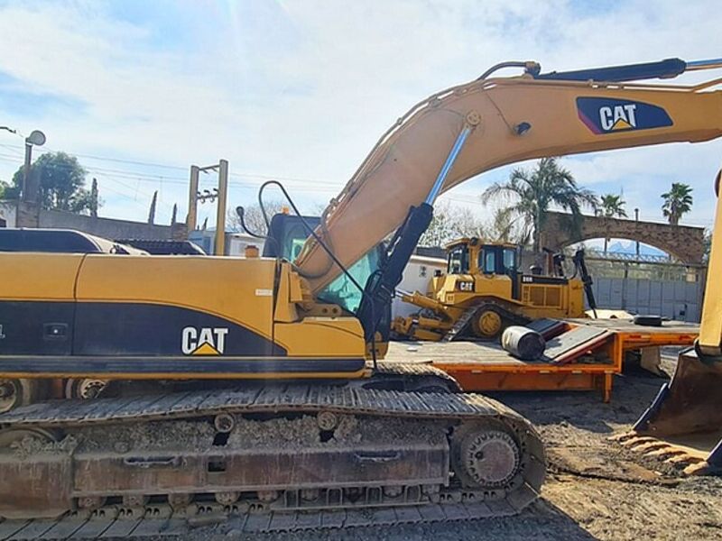 Excavadora CAT 330D MEXICO