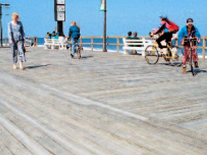 Construcción muelle madera Manzanillo