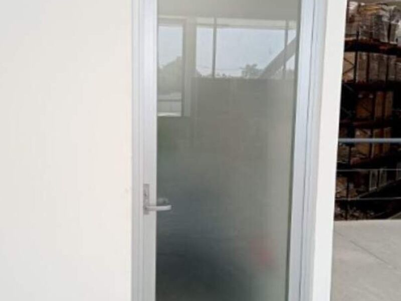 Puerta aluminio cristal con película Tultepec	