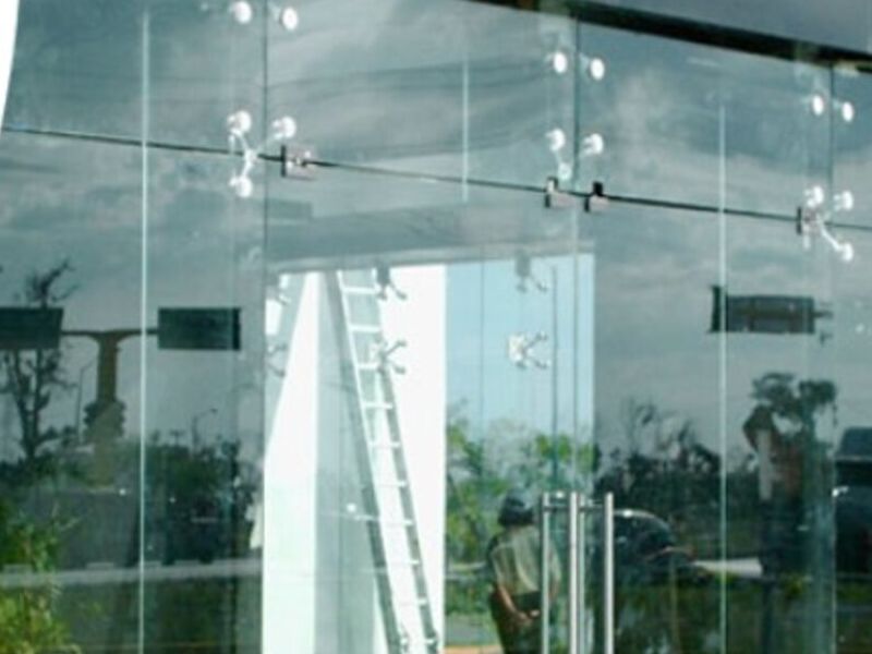 Fachada cristal templado CUAUTITLAN