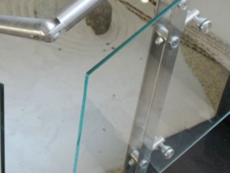Barandal aluminio con cristal templado México
