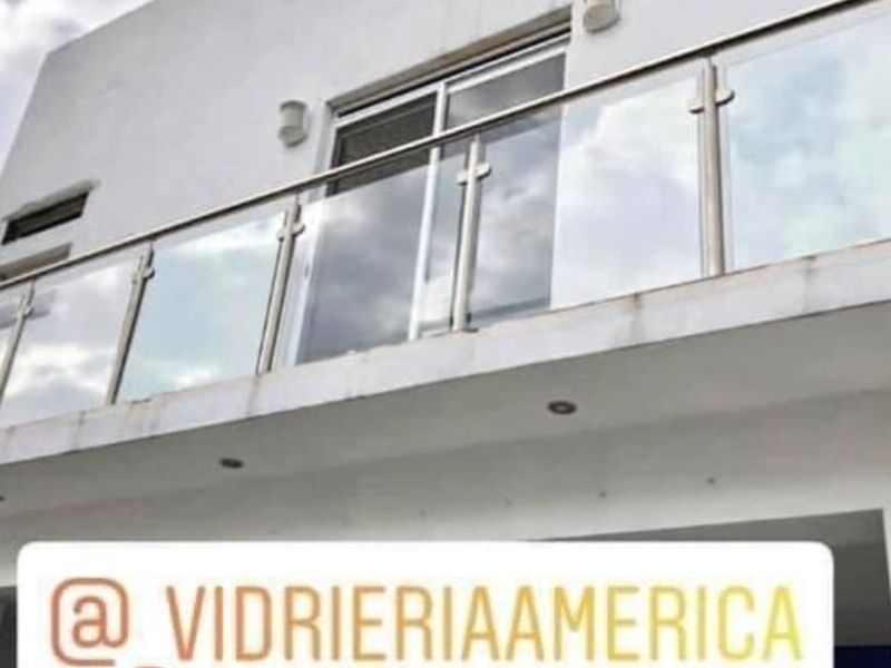 Balcón aluminio y cristal templado Nuevo León