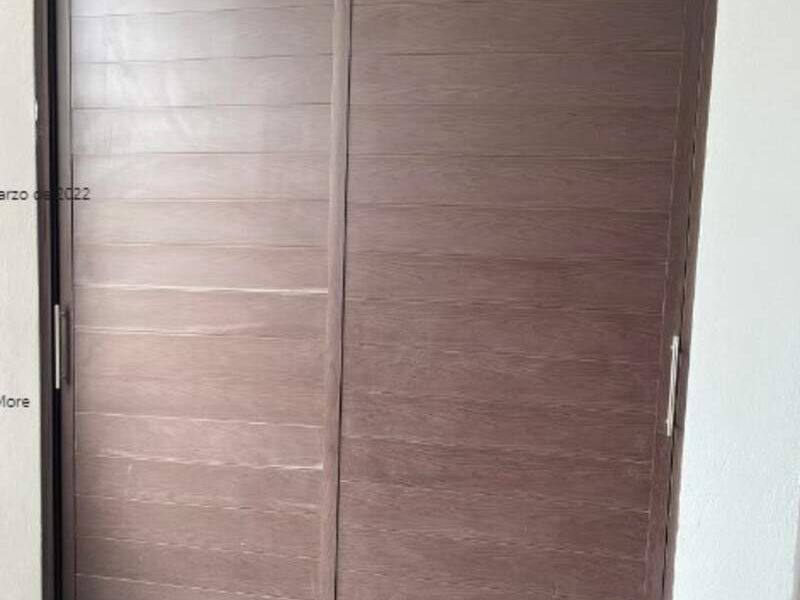 Puerta corrediza closet chocolate Nuevo León