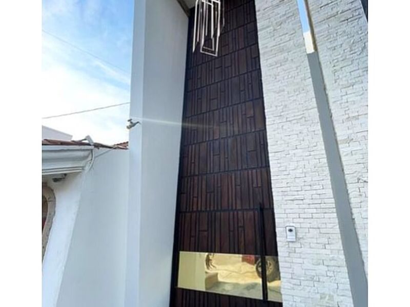 Puerta principal 6 mts México 
