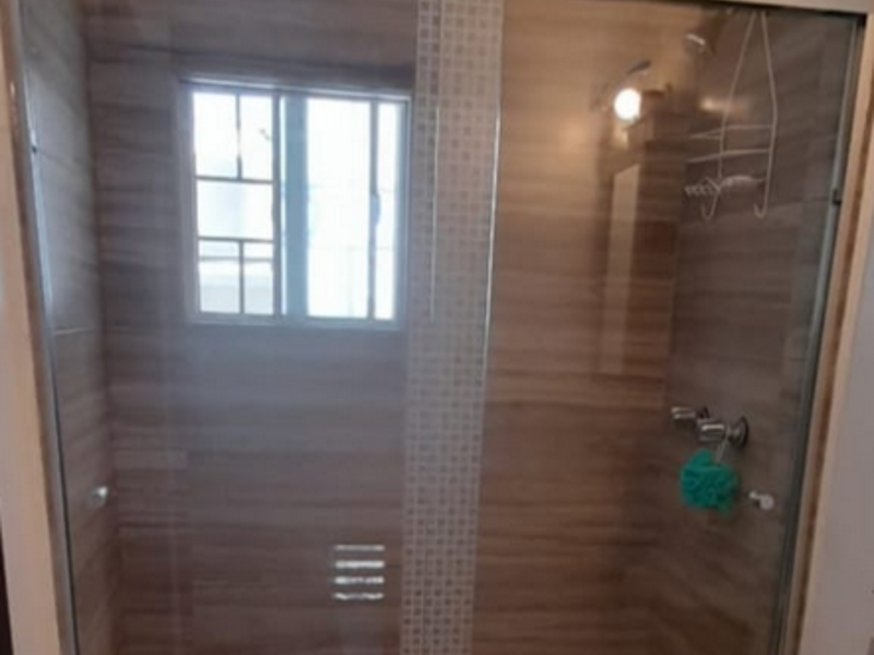 Vidrio templado de baño