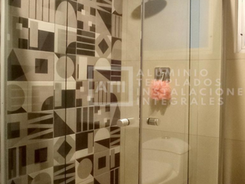 Vidrio templado de baño