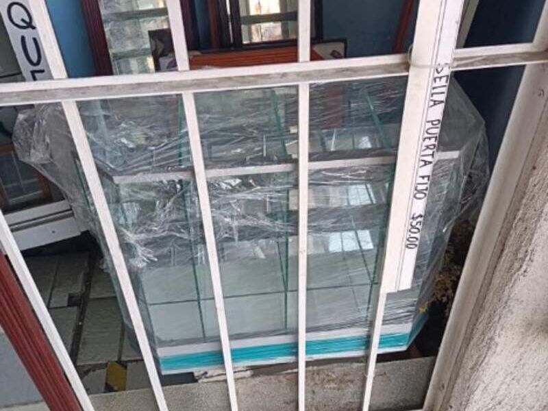 Vitrina dulcera de 12 divisiones Chalco