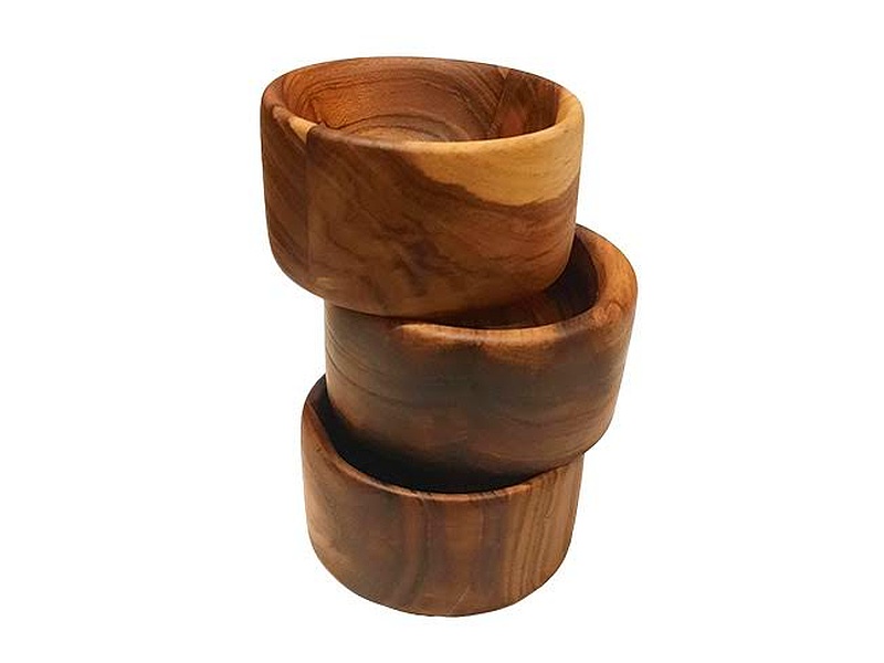Cuenco pequeño torneado en madera dura.