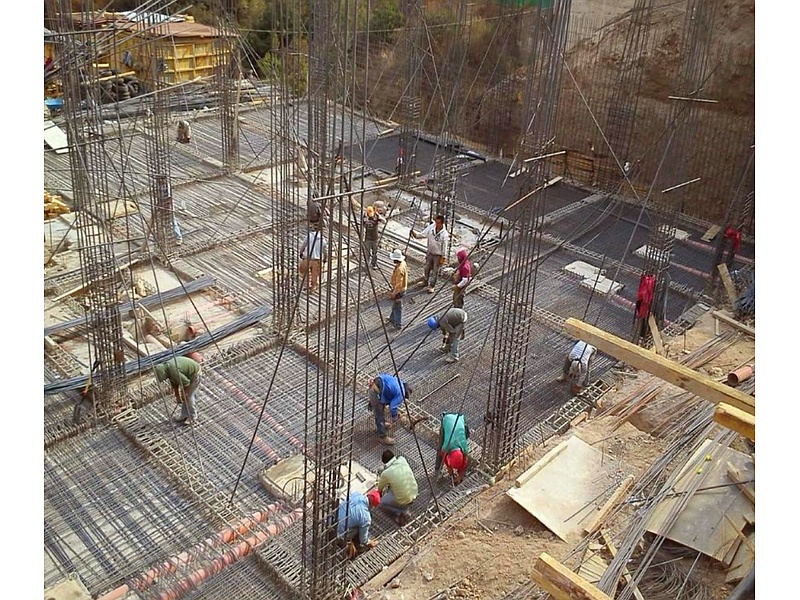 Cimentación y construcción de residencial - Obra Civil