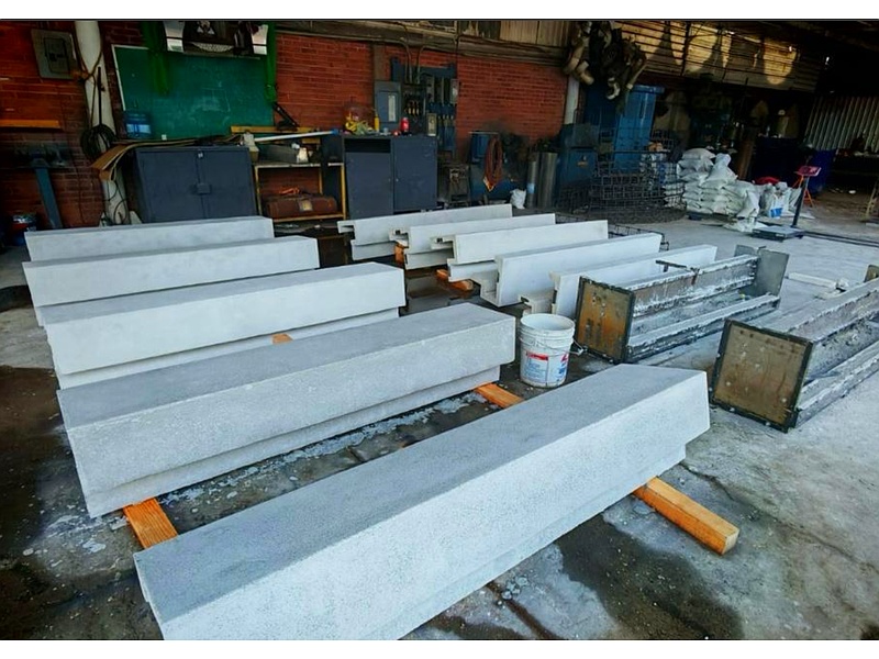 Diseño y ejecución de bancas y jardineras prefabricadas