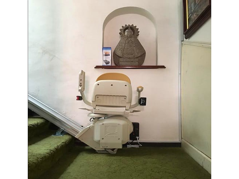 Silla salvaescalera recta