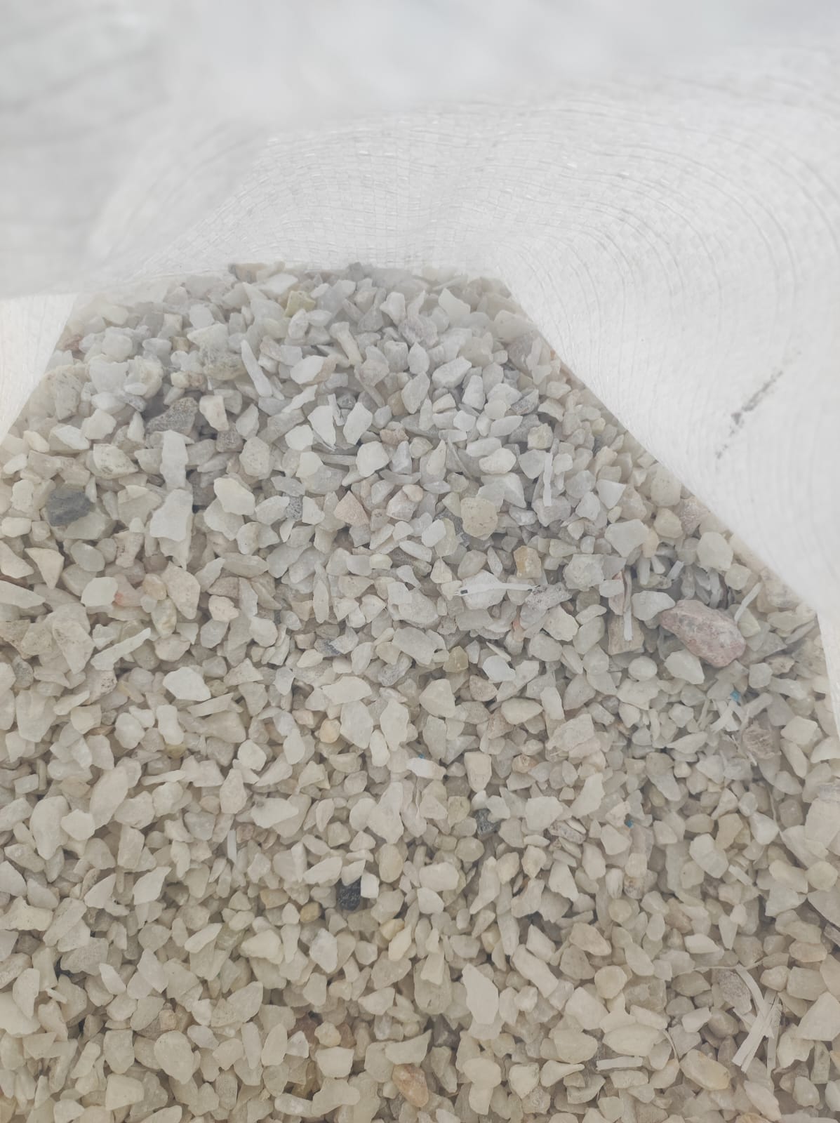 Marmolina Travertino Beige diferentes granos