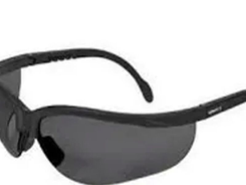 Lente negro Fashion con cordon
