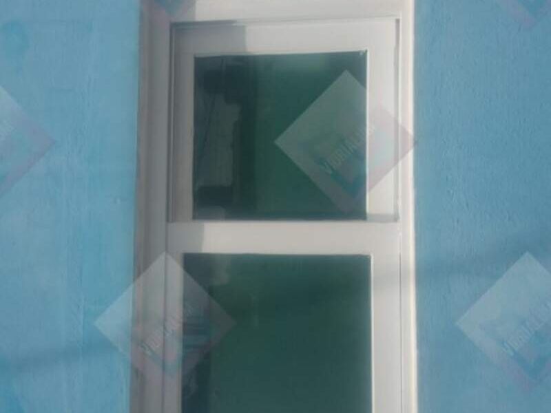 Ventana tipo guillotina México