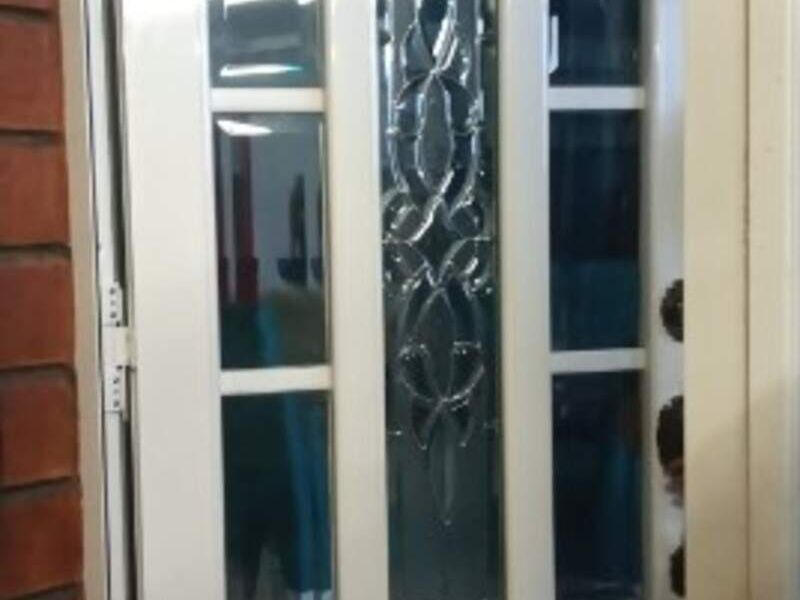 Puerta con vitral Tecámac
