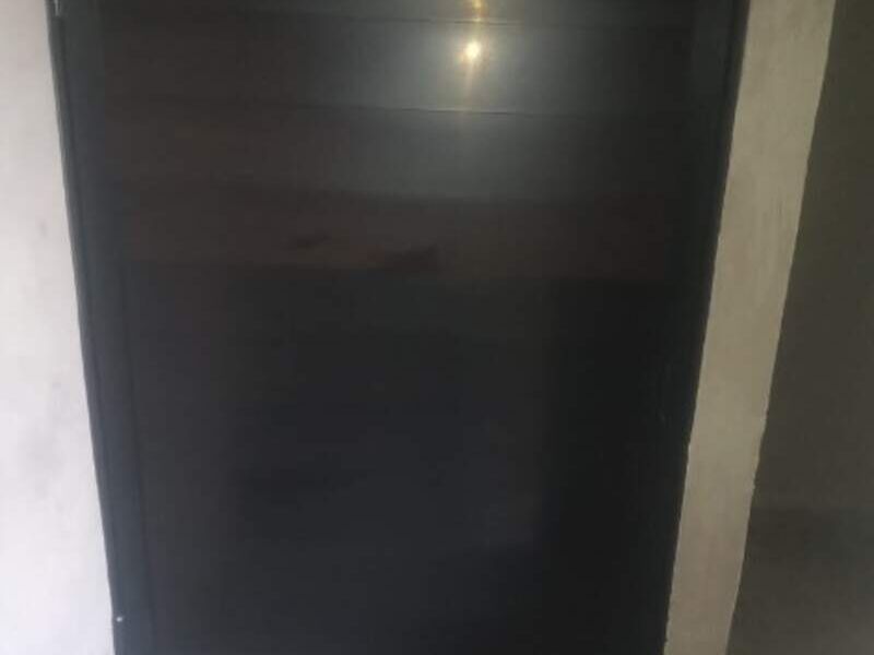 Puerta para baños colo negro Tecámac