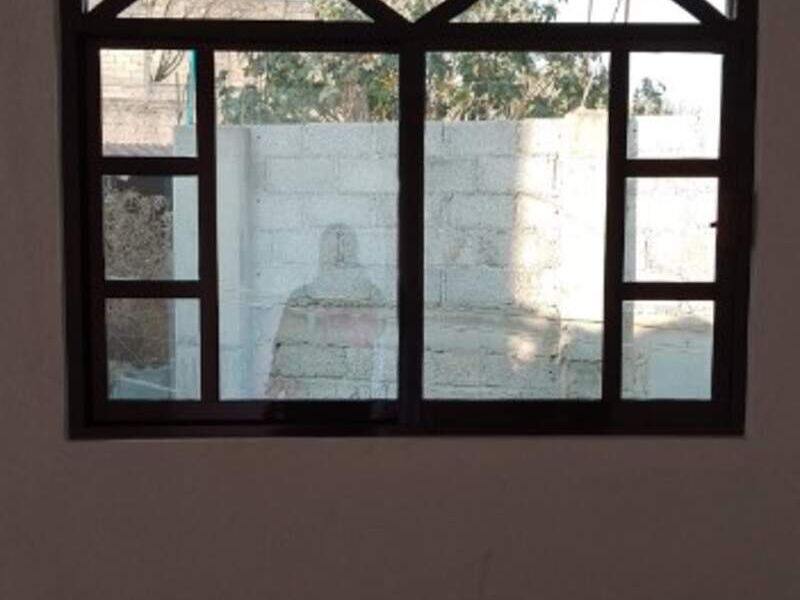Ventana aluminio tono madera Cuautitlán