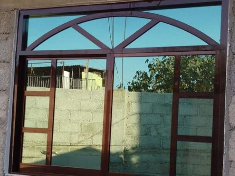 Ventana aluminio bronce obscuro México