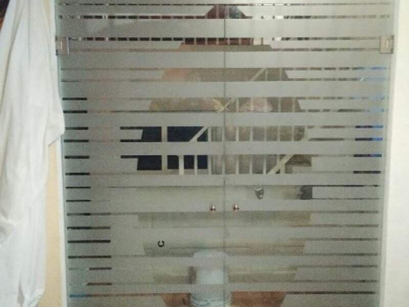 Puerta principal cristal templado México