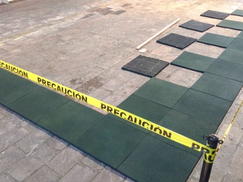 Instalación pisos exteriores México 