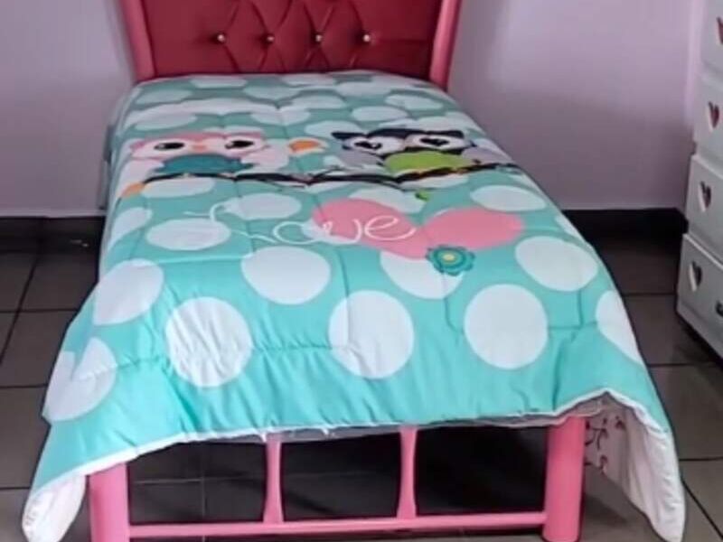 Cama niña rosada México 