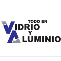 Todo en vidrio y aluminio