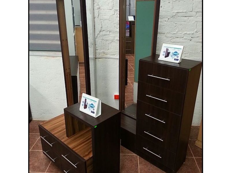 Muebles de melamina con espejo