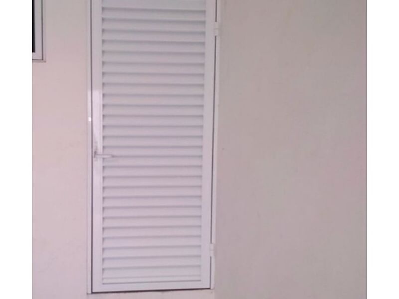 Puertas blancas aluminio Guadalupe