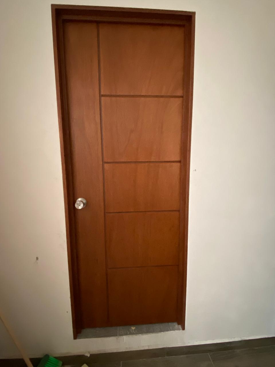 Puerta interiores
