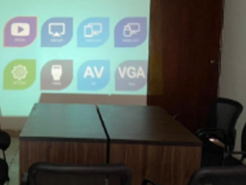 Mesa de conferencia Oficina Monterrey