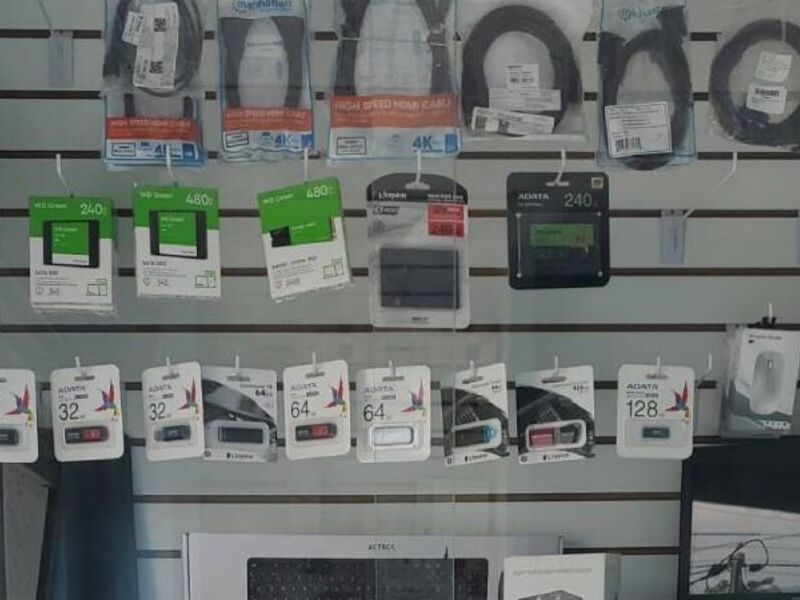 Mouses: cableados e inalámbricos.