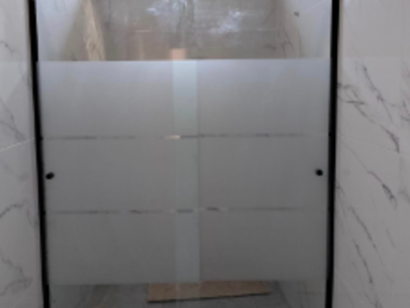 Puerta de baño de vidrio Morelos