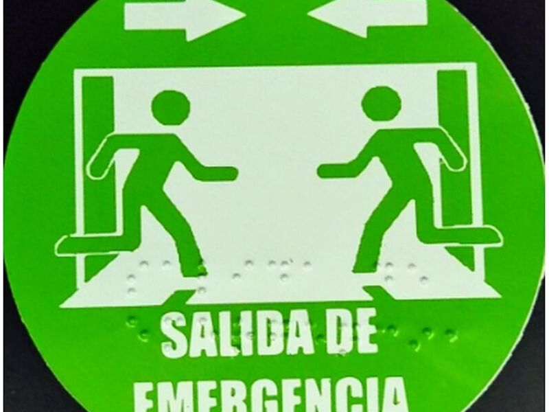 Salida Emergencia sistema Braille México