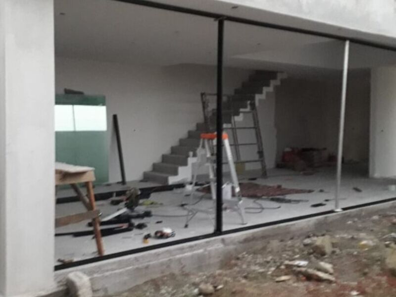Canceleria aluminio negro Puebla
