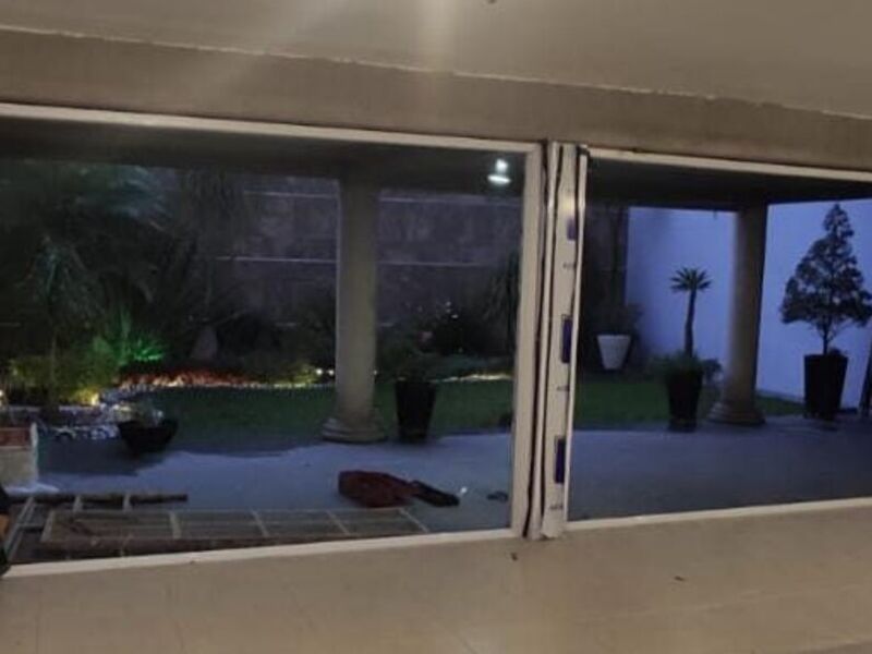 Puerta corrediza México