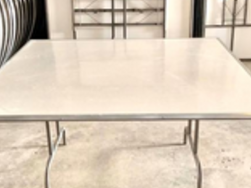 Mesa Cuadrada
