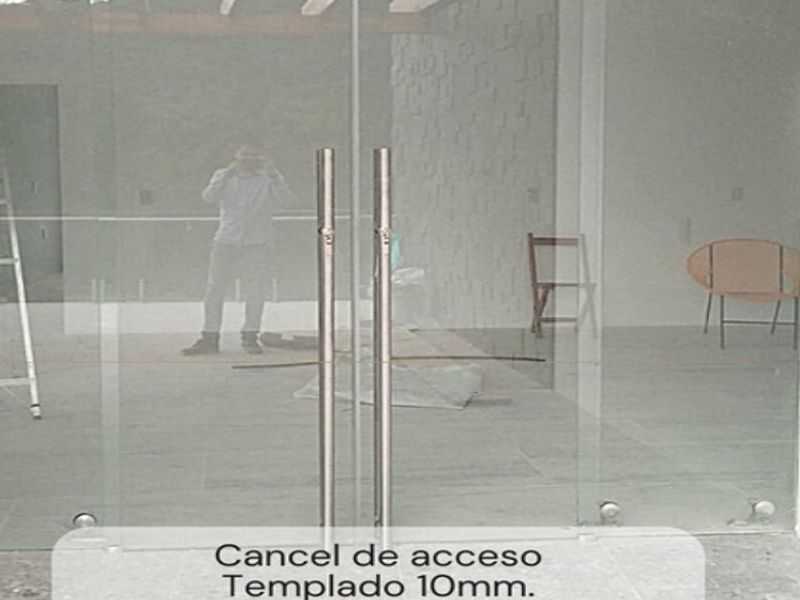 Cancel de Acceso Abatible 