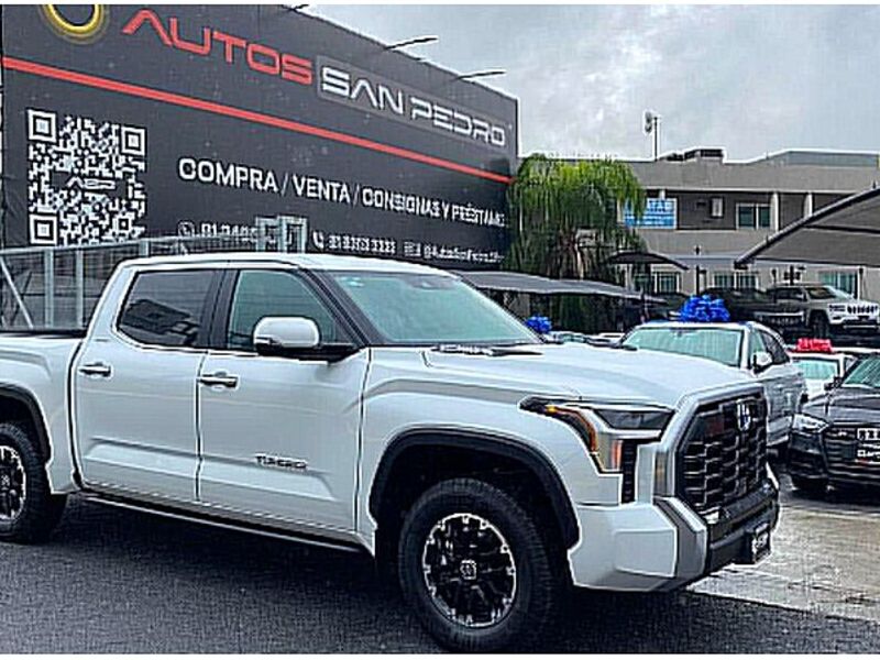 TOYOTA TUNDRA TRD OFF ROAD 2024