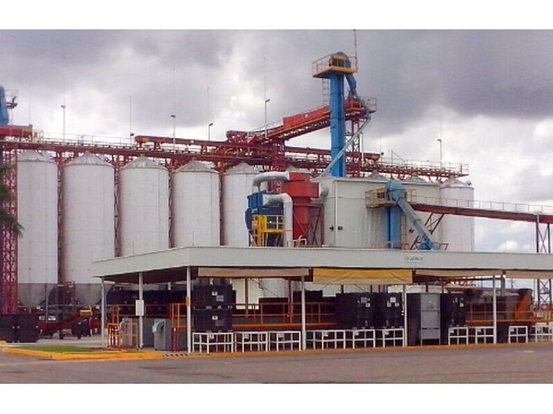 EDIFICACION COMERCIAL