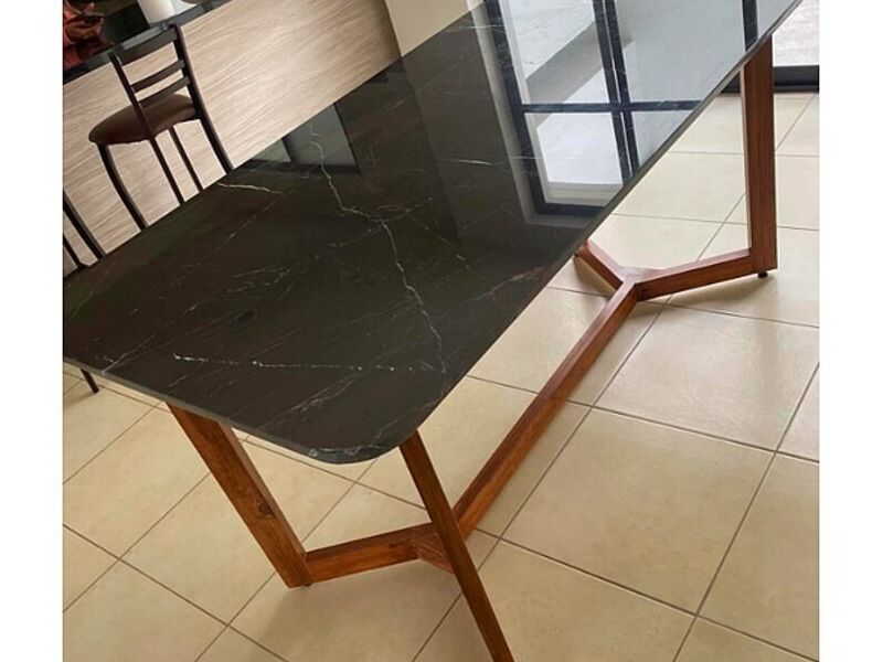 Mesa Comedor León