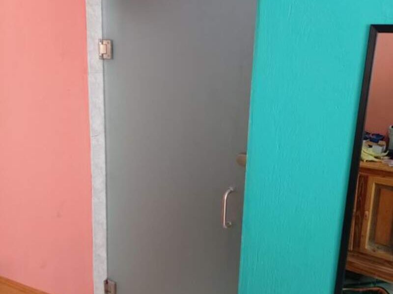 Puerta herraje acero