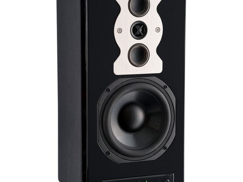 XR50 Bookshelf Loudspeaker